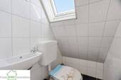WC DG, Zweifamilienhaus mit Garage zum Kauf in Düsseldorf Hassels, Frank Ewe Immobiienmakler Düsseldorf Hassels - 