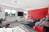 Wohnzimmer 1.OG, Zweifamilienhaus mit Garage zum Kauf in Düsseldorf Hassels, Frank Ewe Immobilienmakler Düsseldorf Hassels - 