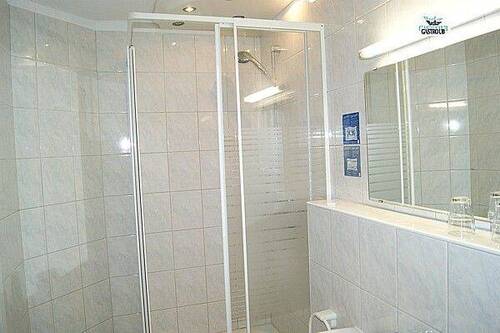 19HEHEol891.jpg - 