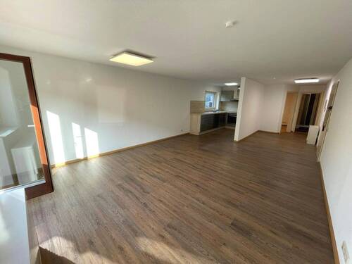 Offenes Wohn- & Esszimmer mit Küche - Etagenwohnung mit 57,00 m² in Gengenbach zum Kaufen