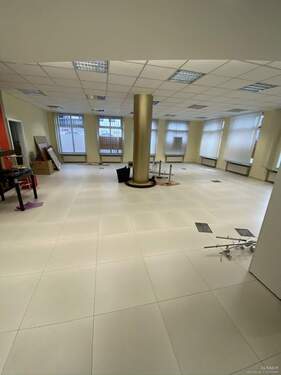 Das Erdgeschoss - 4 Zimmer Büro in Kolbermoor