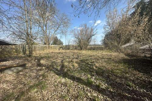 hinteres Grundstück - 