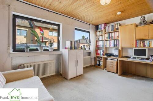 Büro Kinderzimmer; Bungalow zum Kauf in Neuss Allerheiligen, Frank Ewe Immobilienmakler Düsseldorf Hassels - 