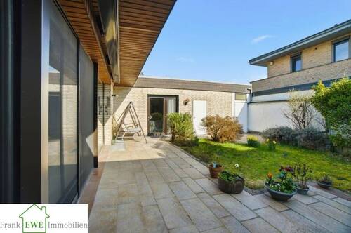 Terrasse Garten, Bungalow zum Kauf in Neuss Allerheiligen, Frank Ewe Immobilienmakler Düsseldorf Hassels - 