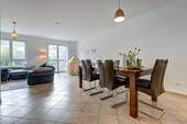 Offener Wohn- und Essbereich - 4 Zimmer Reihenmittelhaus zum Kaufen in Liederbach am Taunus