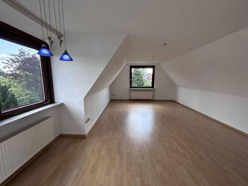 Wohn-/Esszimmer DG - 