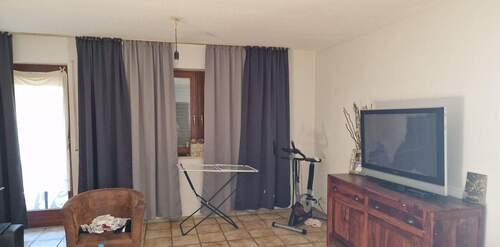 Wohnzimmer - 1 Zimmer Etagenwohnung zur Miete in Pforzheim