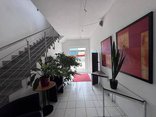 Eingangsbereich Büro - 