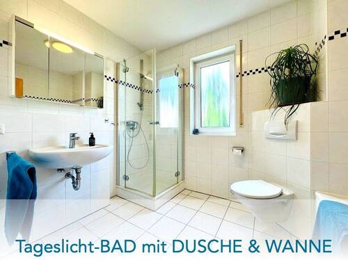 TAGESLICHT BAD mit WANNE u. DUSCHE - 
