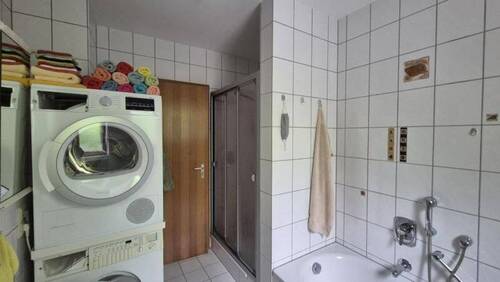 Dusche + Wanne - 