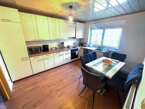 11.5 Küche EG möbliert - 