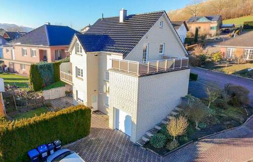 3.5 Rückseite + Garage 2 - Einfamilienhaus mit 227,00 m² in Bad Gandersheim zum Kaufen