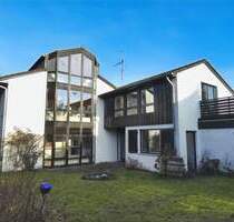 Viel Platz für Familien mit Kindern - Drei Wohnebenen mit Doppelgarage, Dachterrasse und Keller - Buchholz