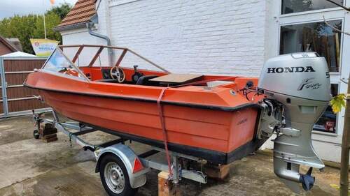 Angelboot mit Honda-50PS-Motor - 