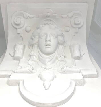 Detail Stuckelement - Erstbezug nach Sanierung: Charmante Stadtwhg. mit großem Balkon in energetisch saniertem Stilaltbau