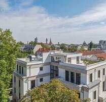 Saniertes Mehrfamilienhaus mit 10 Einheiten und Stellplätzen - zentrale Lage Weißenfels