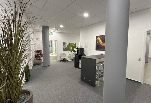 Aufenhaltsbereich - Büro mit 10,00 m&sup2; in Göppingen zur Miete