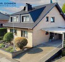Großzügiges Einfamilienhaus mit Pool, Garage und gepflegtem Garten in Heinsberg-Waldenrath