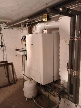 Brennwert-Therme.jpg - 