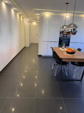 Bild 2 - 4 Zimmer Etagenwohnung zum Kaufen in Urbach