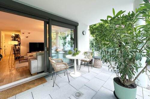 herrlicher Balkon, Blick 2 - Etagenwohnung mit 103,00 m² in Stuttgart zur Miete