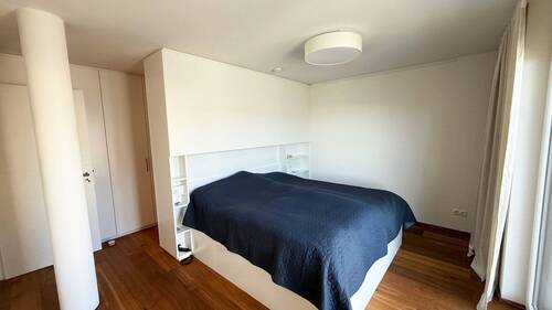 Elternschlafzimmer mit begehbarem Kleiderschrank - 