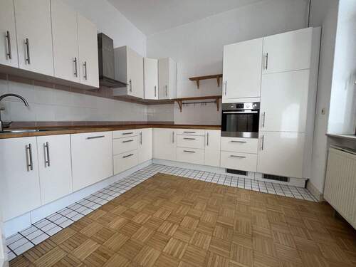 Küche - 3 Zimmer Etagenwohnung zum Kaufen in Kassel