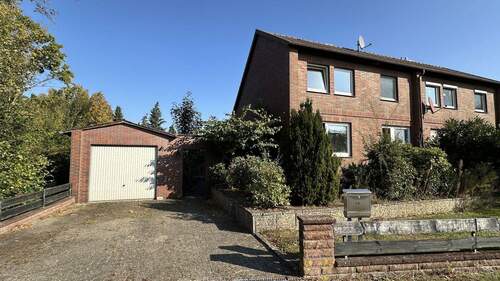 Straßenansicht - 4 Zimmer Doppelhaushälfte in Bockelskamp