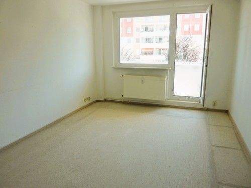 14063-2.jpg - 2 Zimmer Etagenwohnung zum Kaufen in Weißenfels