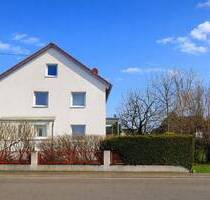 Charmantes Zweifamilienhaus in begehrter Lage von Neu Ulm Burlafingen - Neu-Ulm
