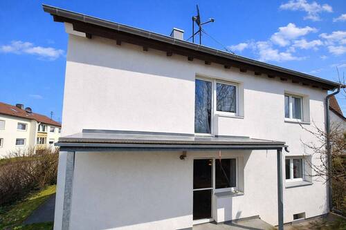 Balkon OG - 4 Zimmer Mehrfamilienhaus, Wohnhaus in Neu-Ulm