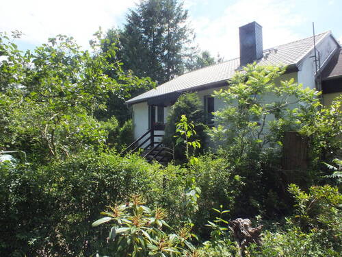 Hausansicht - 5 Zimmer Doppelhaushälfte zum Kaufen in Milmersdorf