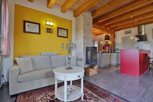 Wohnbereich mit integrierter Küche - 