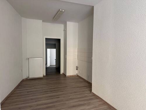 offene Küche - 4 Zimmer Etagenwohnung zur Miete in Meißen