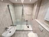 Badezimmer 1 OG - 