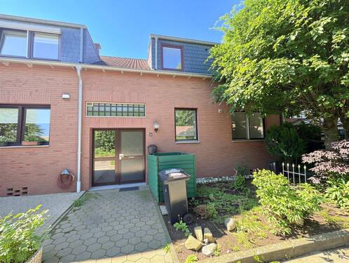 Hausansicht Vorderseite - 6 Zimmer Mehrfamilienhaus, Wohnhaus in Korschenbroich