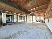 Garage mit großem Rolltor - Mehrfamilienhaus, Wohnhaus zum Kaufen in Heinrichsberg