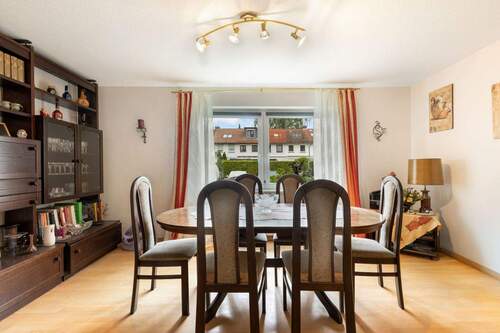 Esszimmer - 4 Zimmer Etagenwohnung zum Kaufen in Reinbek