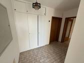 Diele mit Einbauschrank - Terrassenwohnung mit 97,20 m² in Pfarrkirchen zur Miete