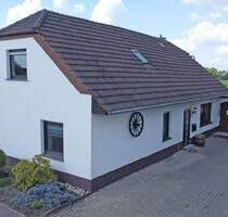 Historisches zu Hause mit großem Grundstück! Großzügiges Einfamilienhaus in Alpen-Menzelen!