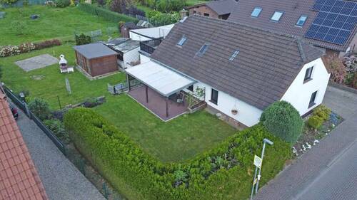 Drohnenaufnahme - 6 Zimmer Einfamilienhaus in Alpen