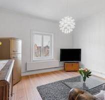 Stilvolle Altbauwohnung mit Balkon für Selbstnutzer oder Cashbuyer (ohne Makler) - Hamburg