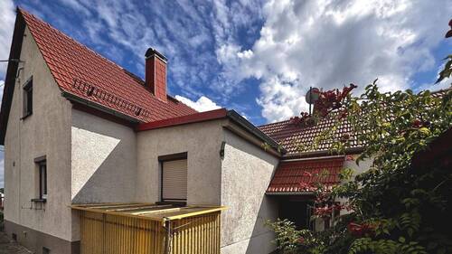 Ansicht mit Eingangsbereich - 