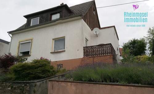 Strassenansicht - TOP-Angebot in ruhiger grüner Wohnlage der Stadt! mit Garten, Balkone,Wintergarten uvm.