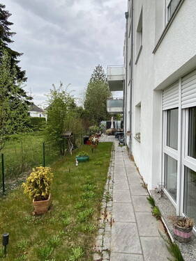 Gartenansicht auf Terasse - 