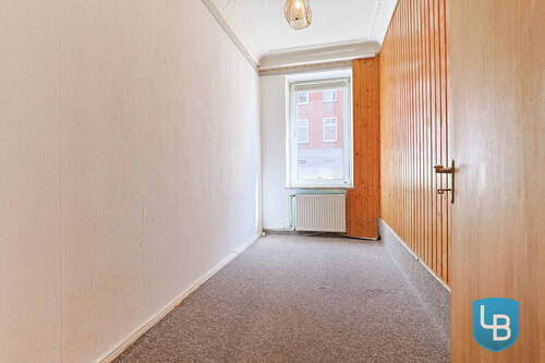 Halbes Zimmer - 2 Zimmer Etagenwohnung zum Kaufen in Kiel