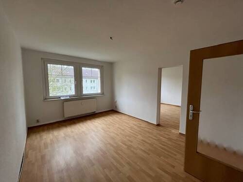 Wohnzimmer.jpg - Etagenwohnung mit 50,00 m&sup2; in Zwickau zur Miete