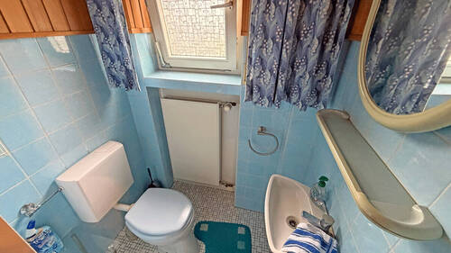Gäste-WC Erdgeschoss - 5 Zimmer Einfamilienhaus in Moers