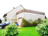 Seitenansicht mit Garage - 4 Zimmer Einfamilienhaus in Hemdingen