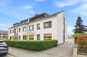 Außenansicht - Großzügige 2-Zimmer-Wohnung mit 2 Balkonen, Kamin & Garage in Dormagen-Mitte